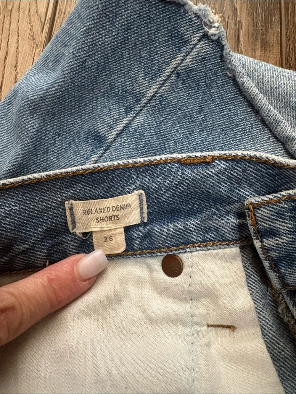 Madewell Relaxed Denim Shorts Homecrest Wash Ripped Size 28